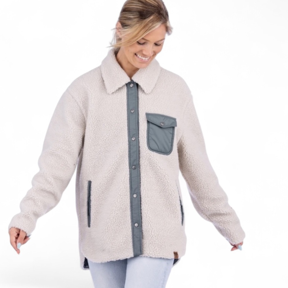LIV Outdoor Women’s Cora Sherpa Shacket Sage and Cream‎ Size Medium
